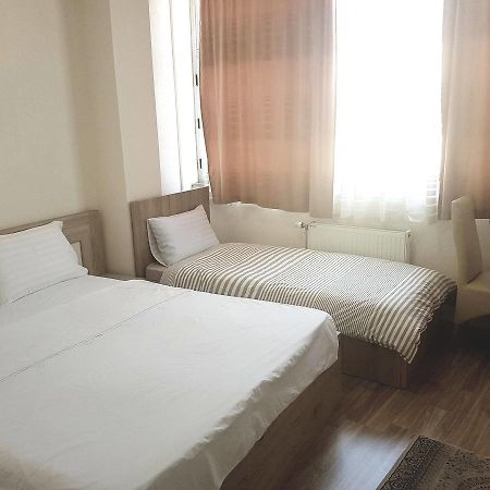Bolero Hotel Ferizaj Ngoại thất bức ảnh