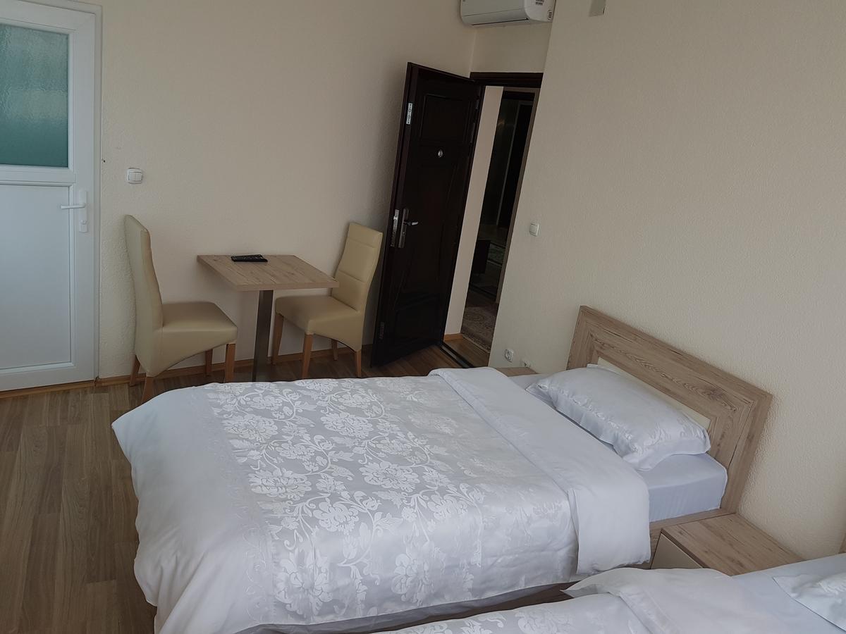 Bolero Hotel Ferizaj Ngoại thất bức ảnh