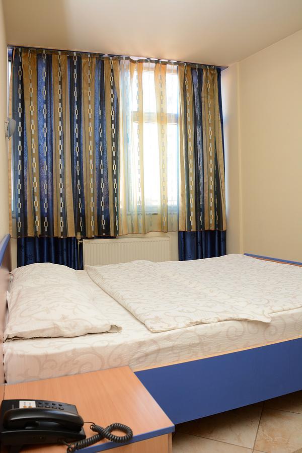 Bolero Hotel Ferizaj Ngoại thất bức ảnh