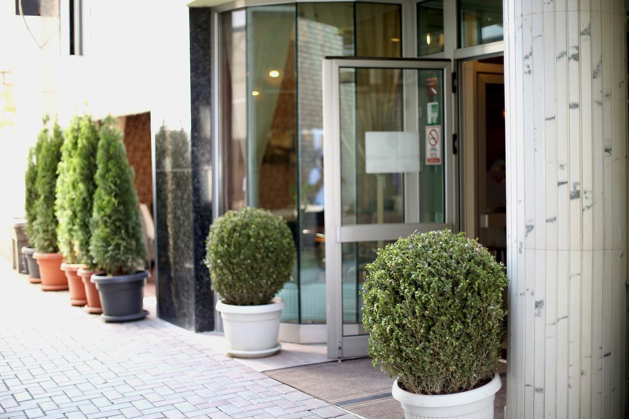 Bolero Hotel Ferizaj Ngoại thất bức ảnh
