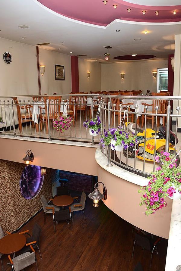 Bolero Hotel Ferizaj Ngoại thất bức ảnh