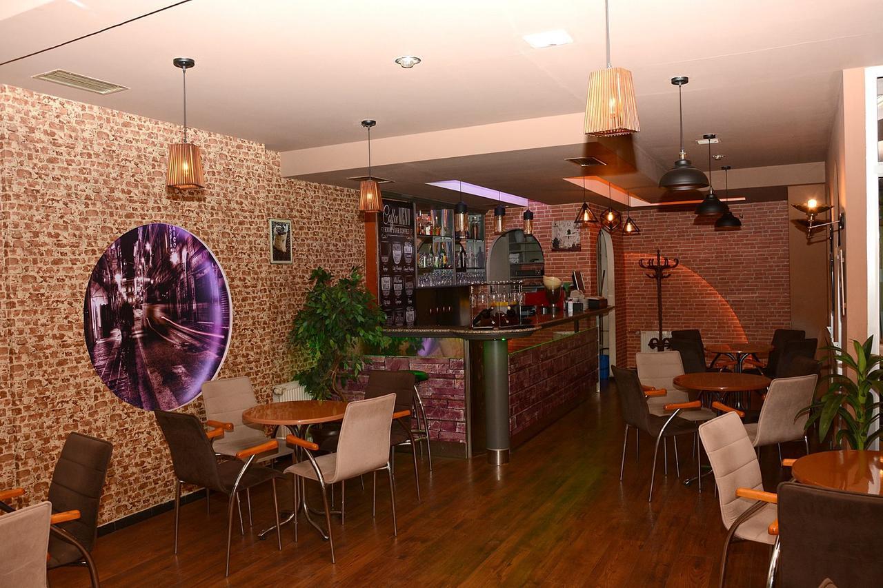 Bolero Hotel Ferizaj Ngoại thất bức ảnh